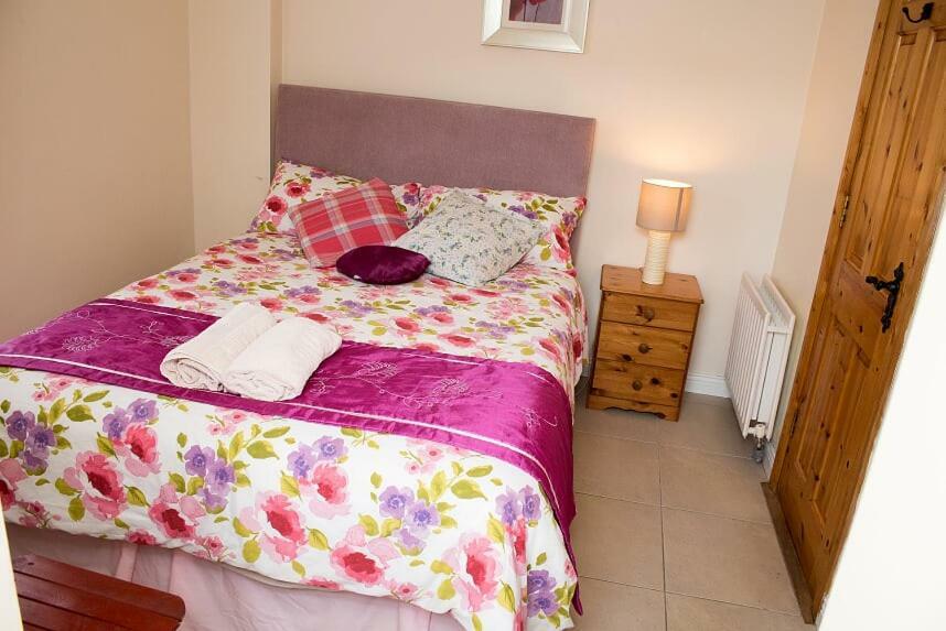 Sive Budget Accommodation Cahersiveen Exterior foto